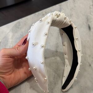 Elegant White Pearl-Embellished Headband